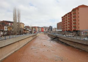 Oltu Çayı'nda 'Cemre İşareti'